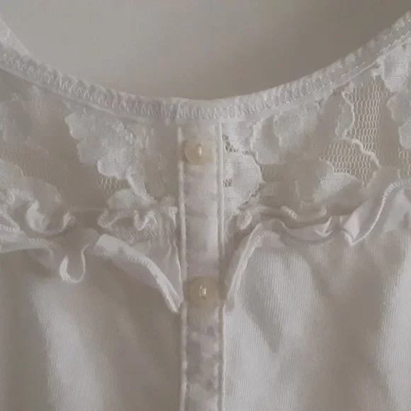 Gilly Hicks Tank Top Ruffles - Picture 3 of 7